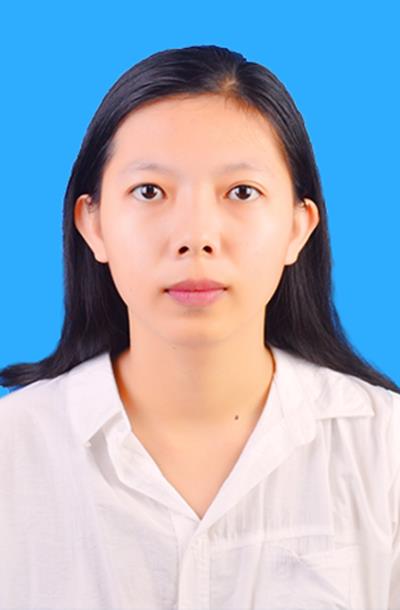   Cô Trần Huỳnh Tuyết Anh - Sinh năm: 13/08/2002 